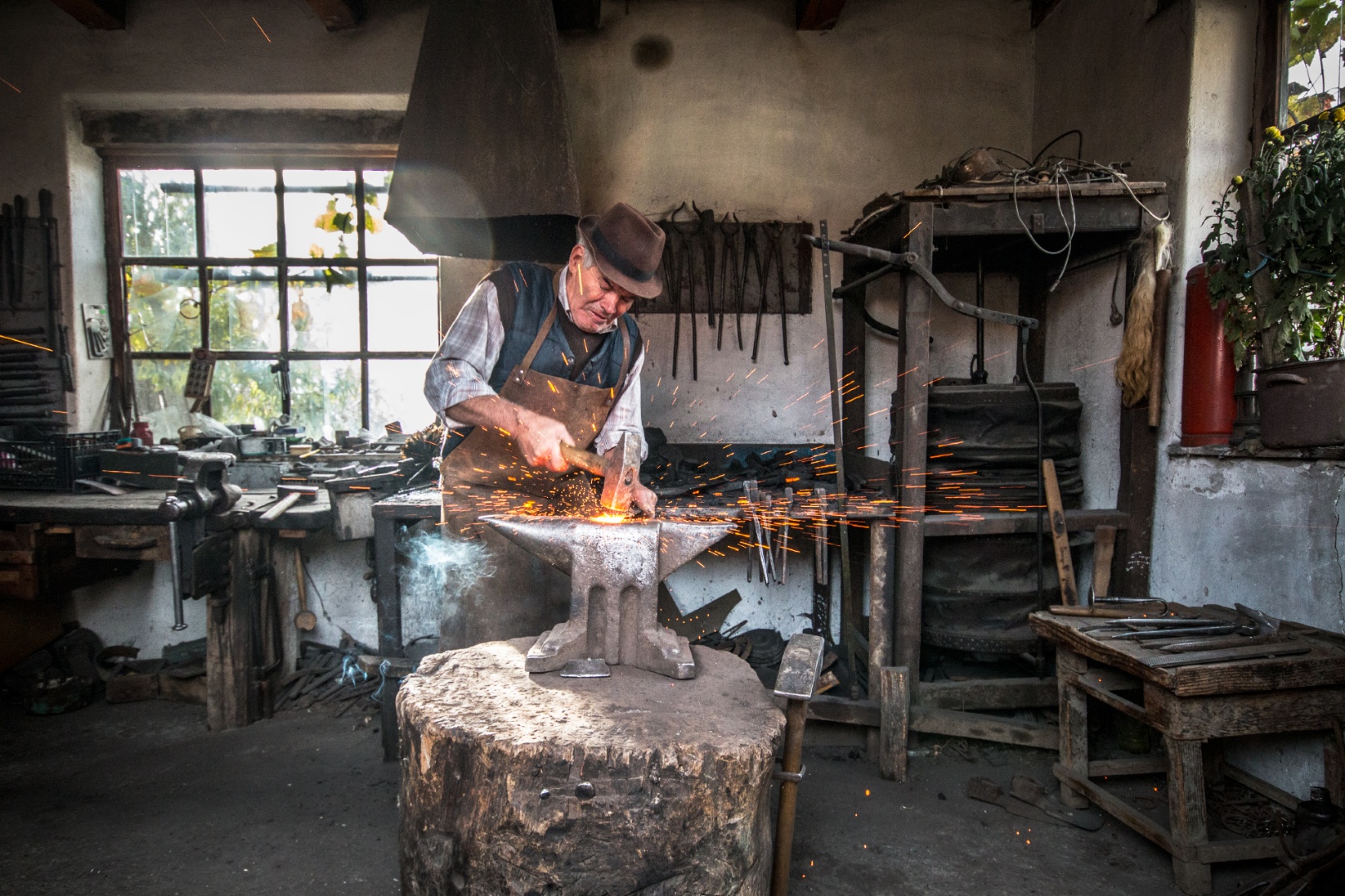 Kovácsnál, Etéd 2016